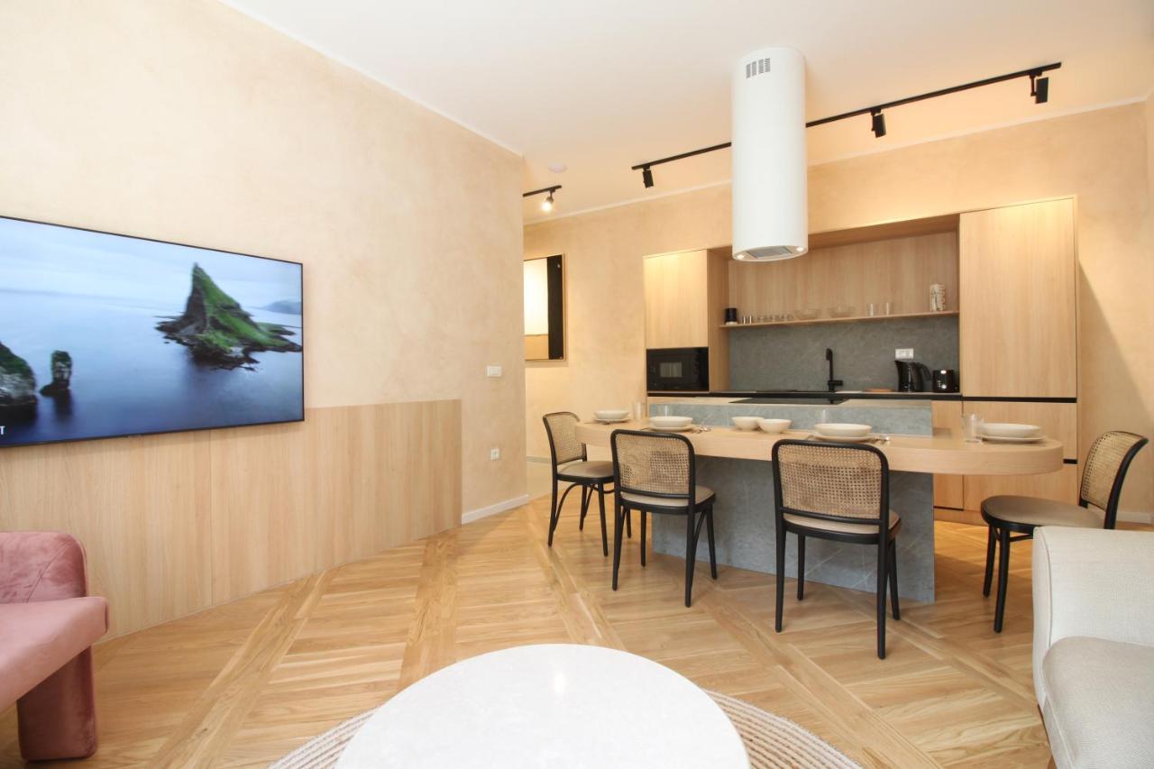 Apartment Beige *